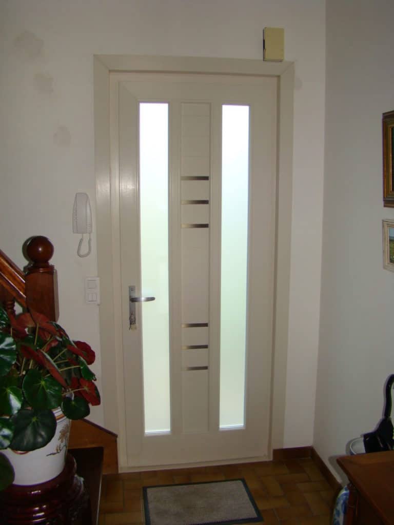 Porte d'entrée pvc - TECHNIMEN-QUIMPERLE (20)